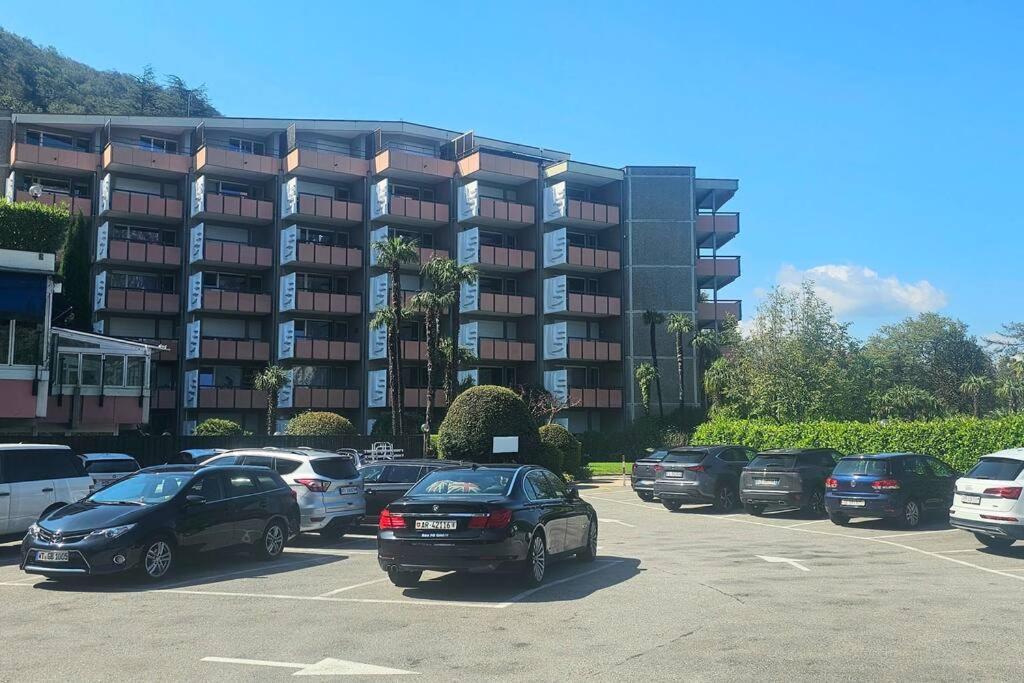 Idyllische Ferienwohnung In Bissone Buitenkant foto